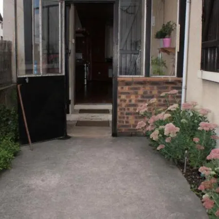 Villa Pause Entre Deux Meaux ► Proche Disneyland Paris ► Wifi ► Netflix ► 24/24h Penchard